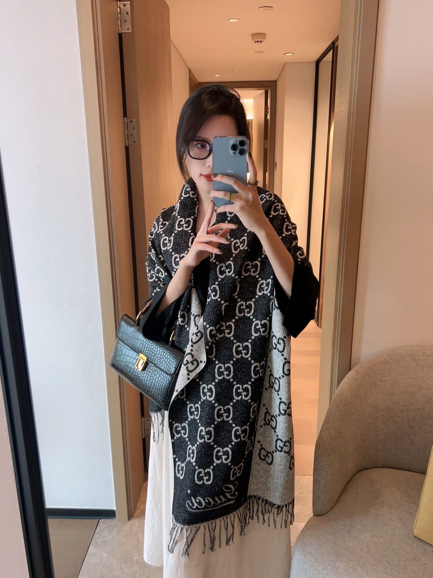 GG GG JACQUARD WOOL SCARF BLACK AND WHITE