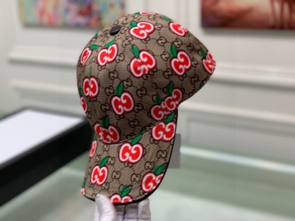 GG GG APPLE BASEBALL CAP BROWN