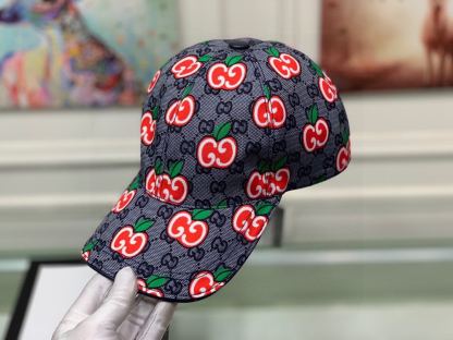 GG GG APPLE BASEBALL CAP GREY