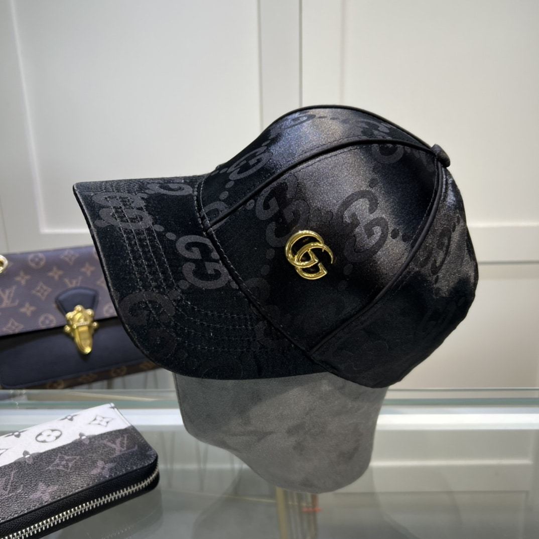 GG GG MONOGRAM GOLD LOGO BASEBALL CAP BLACK