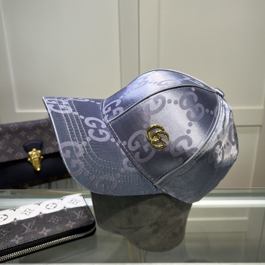GG GG MONOGRAM GOLD LOGO BASEBALL CAP GREY