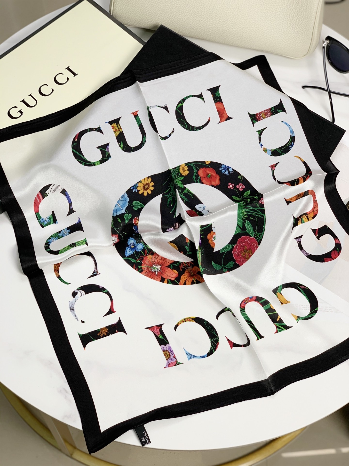 GG FLORA GG VINTAGE LOGO PRINT SCARF 70CM BLACK