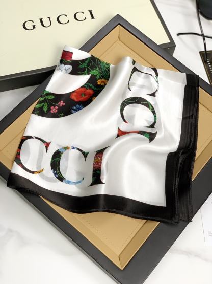 GG FLORA GG VINTAGE LOGO PRINT SCARF 70CM BLACK