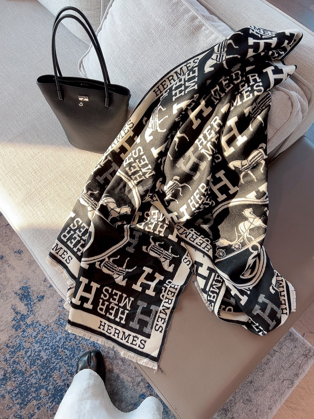 HM CASHMERE SCARF BLACK