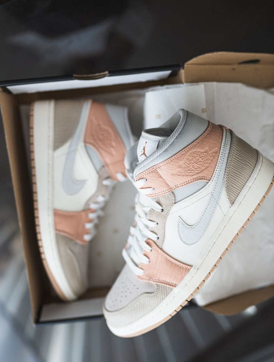Designer Air Jordan 1 Mid CV3044 100