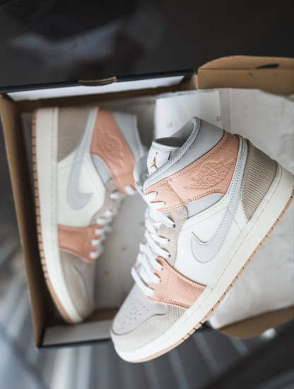 Designer Air Jordan 1 Mid CV3044 100