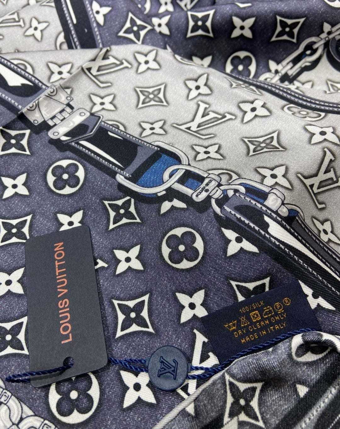 LV DENIMGRAM CONFIDENTIAL SQUARE 90 GREY