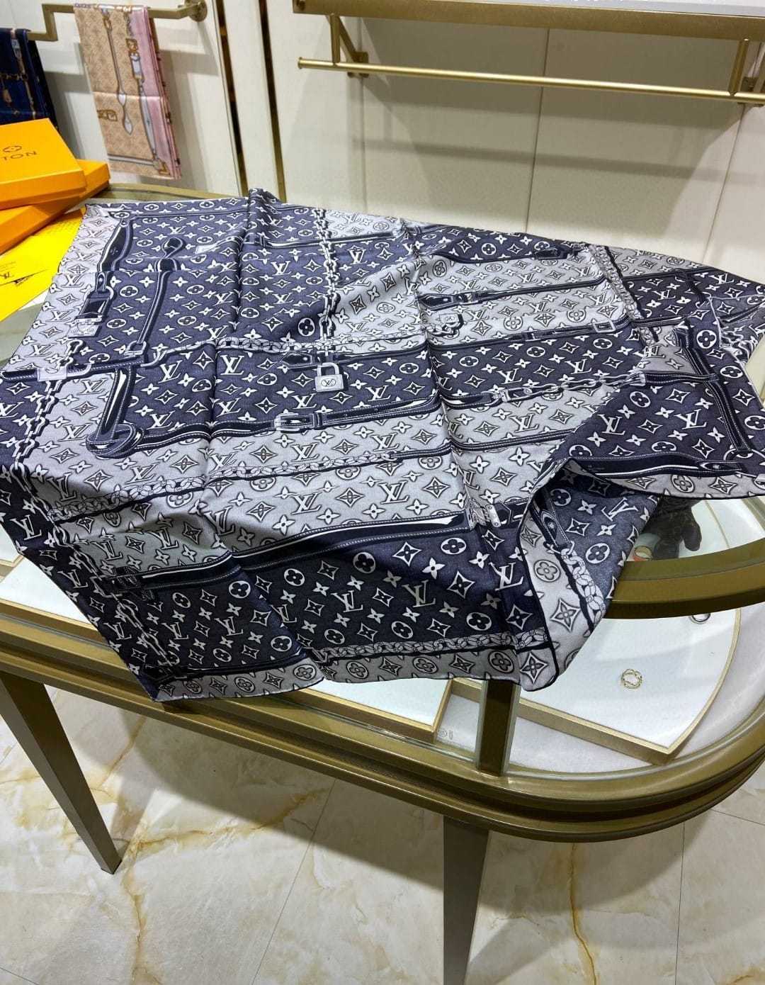 LV DENIMGRAM CONFIDENTIAL SQUARE 90 GREY