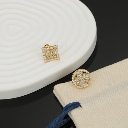 LV IDYLLE BLOSSOM STUD EARRINGS GOLD AND DIAMONDS