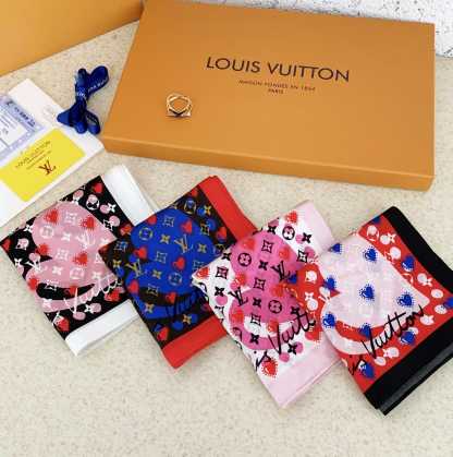 LV HEART MONOGRAM SILK SCARF BLACK