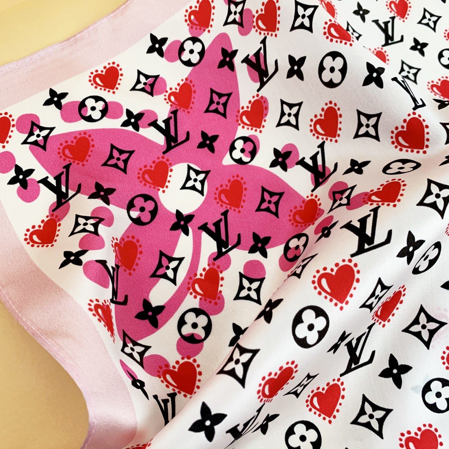LV HEART MONOGRAM SILK SCARF WHITE PINK