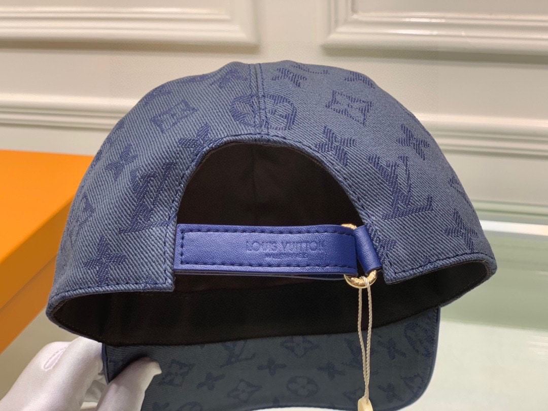 LV MNG ESSENTIAL CAP BLUE M77590