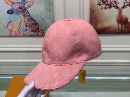 LV MNG ESSENTIAL CAP PINK