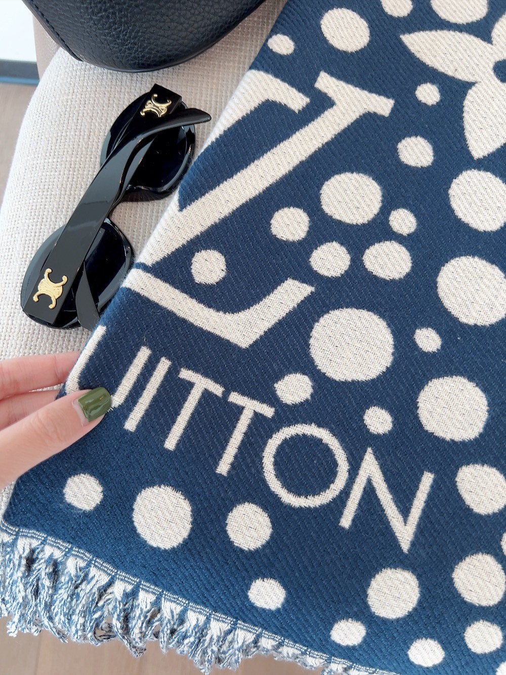 LV LV X YK INFINITY DOTS SCARF BLUE