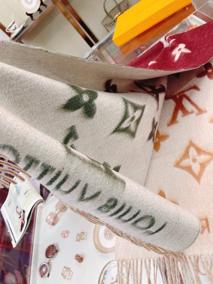 LV REYKJAVIK GRADIENT SCARF
