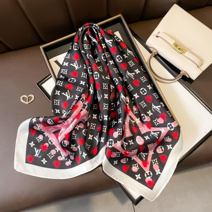 LV SILK SQUARE SCARF MONOGRAM AND HEART BLACK 70CM