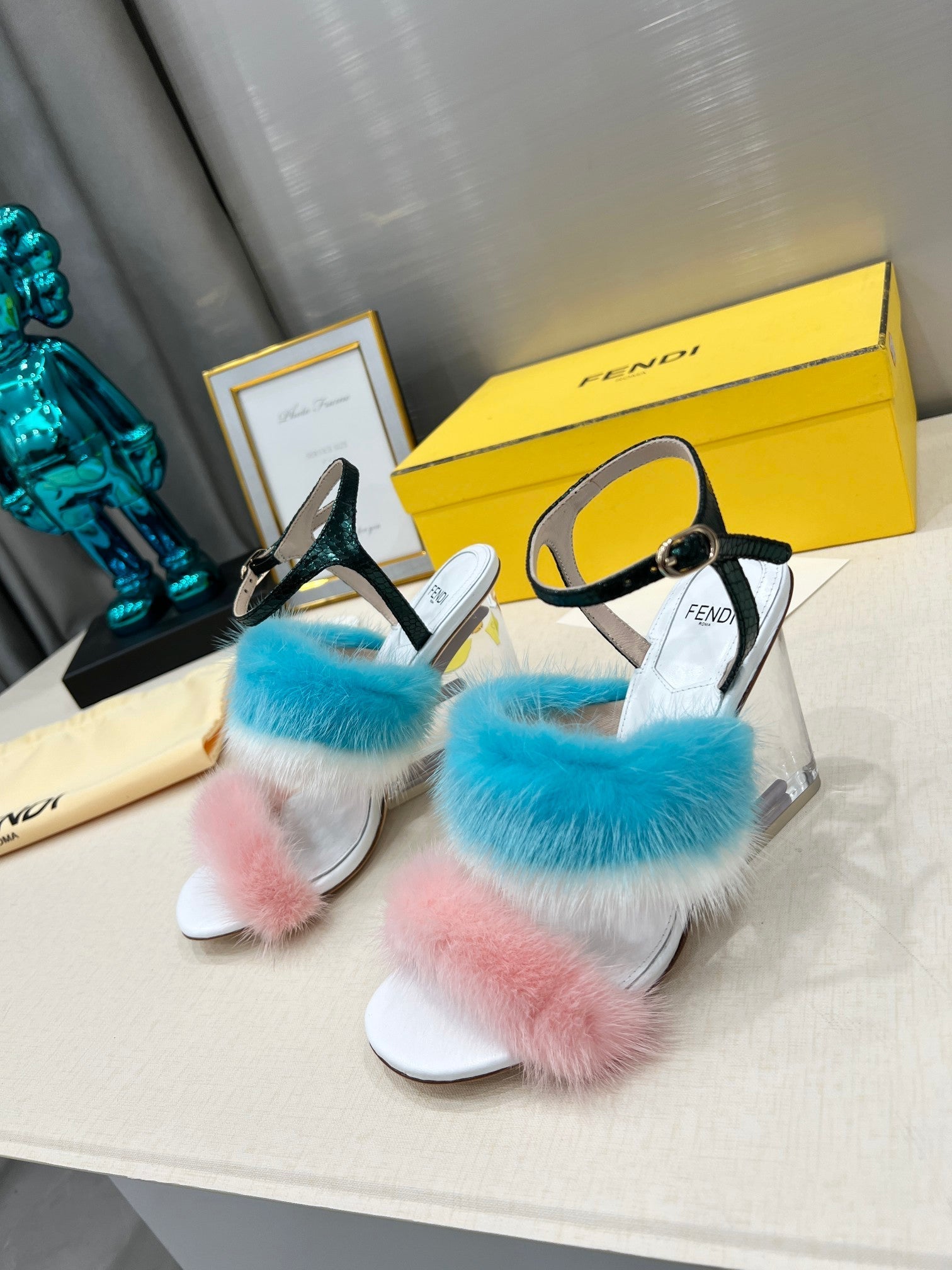 Luxury Shoes - FED - 675