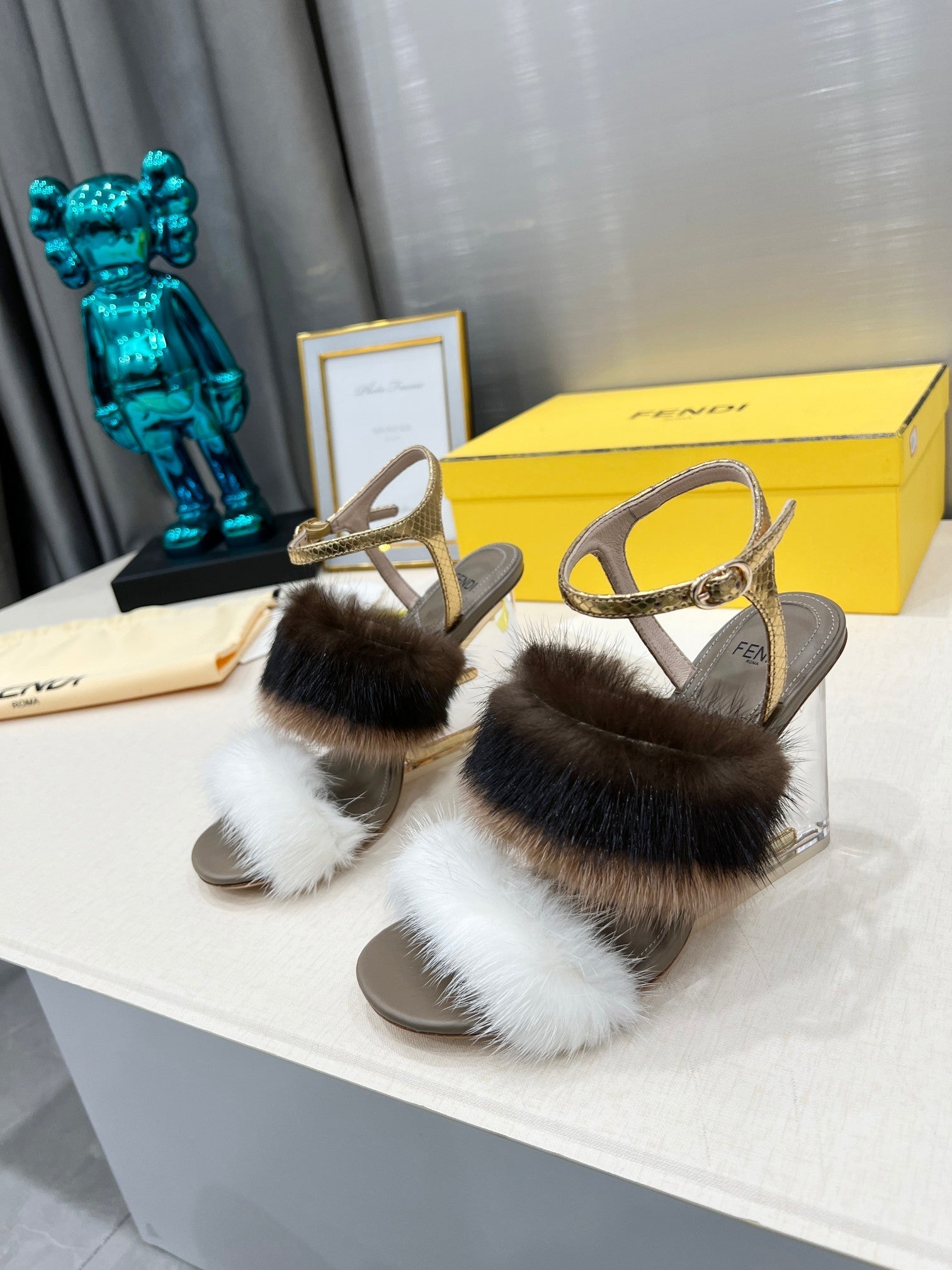 Luxury Shoes - FED - 676