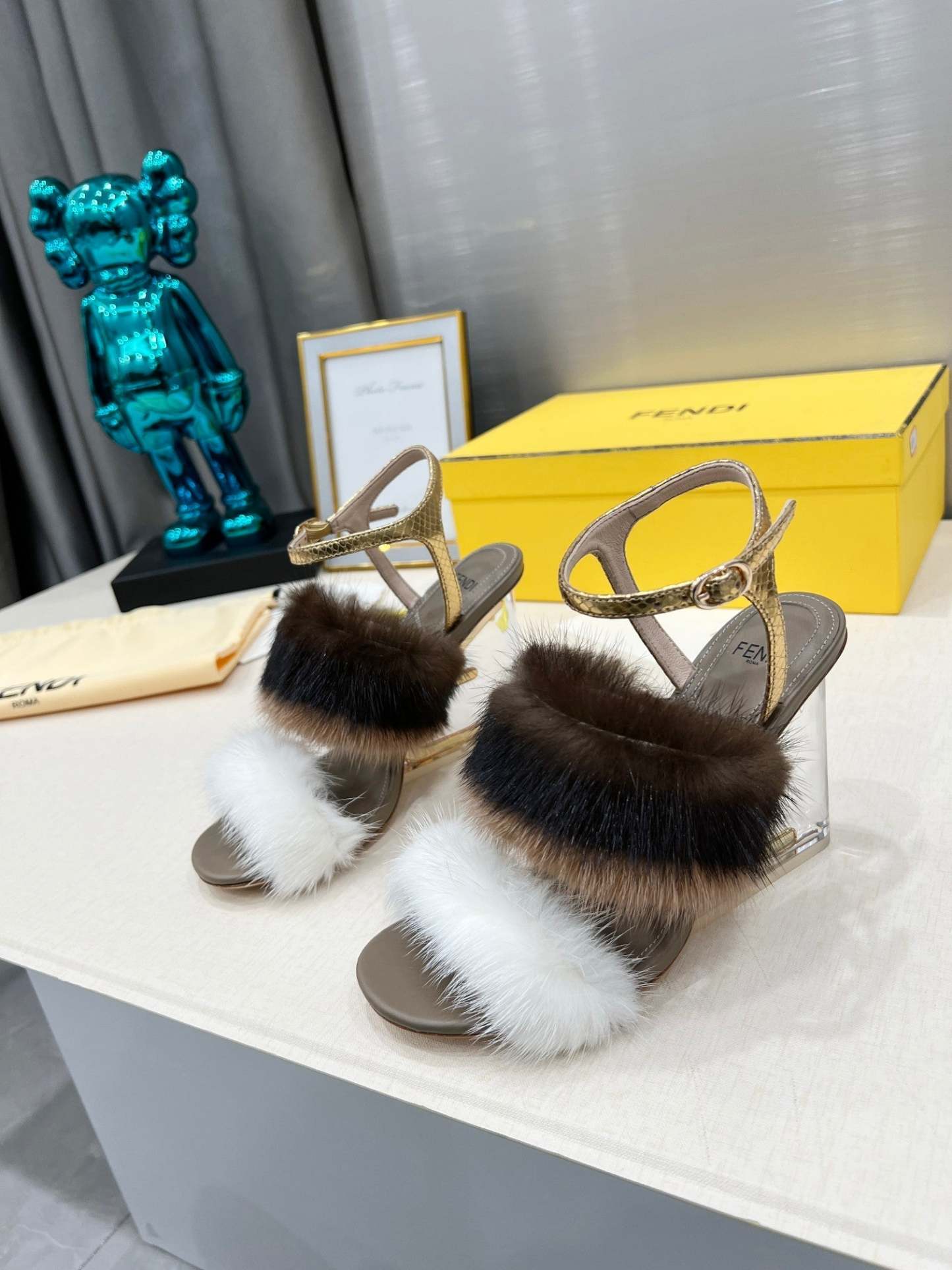 Luxury Shoes - FED - 676