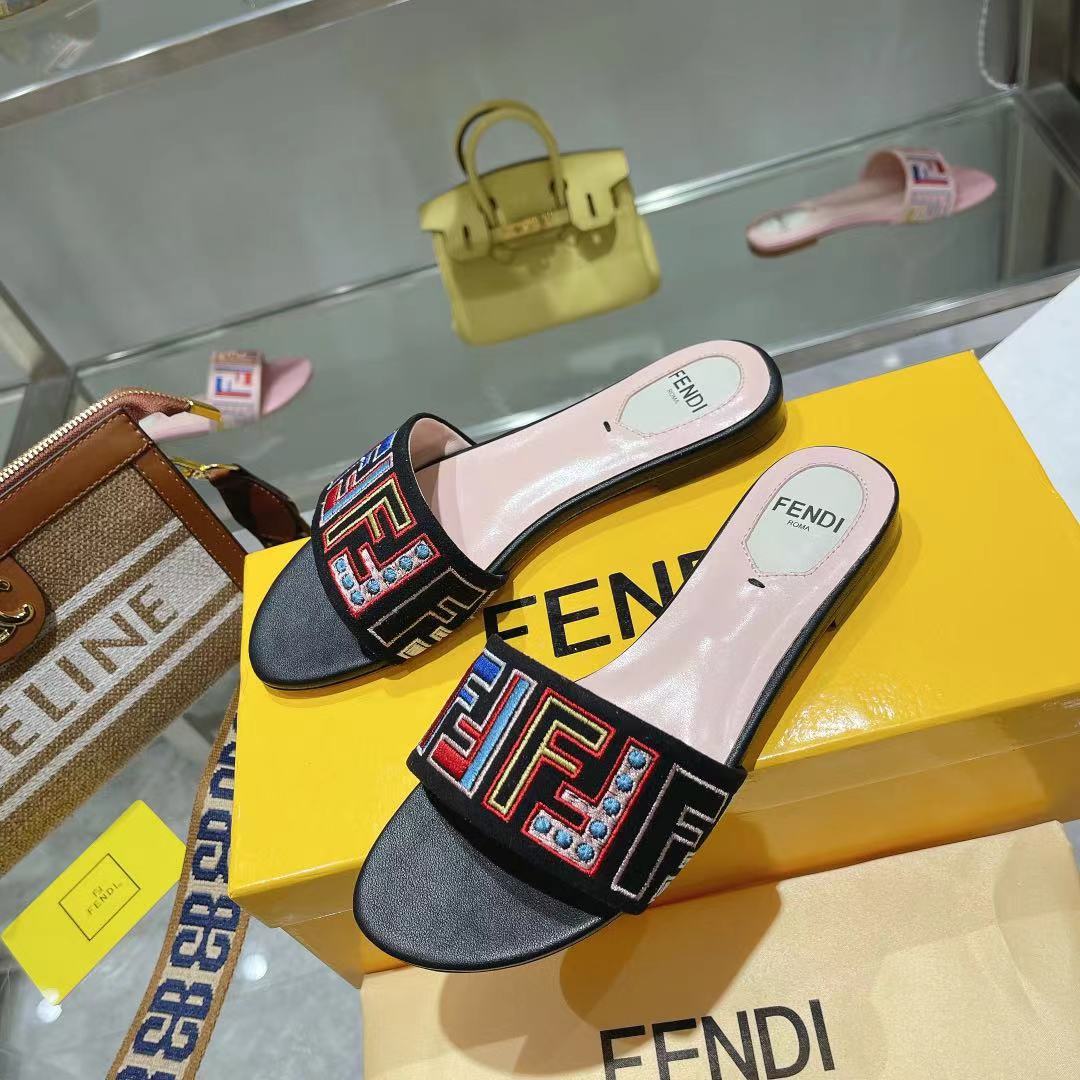 Luxury Shoes - FED - 557
