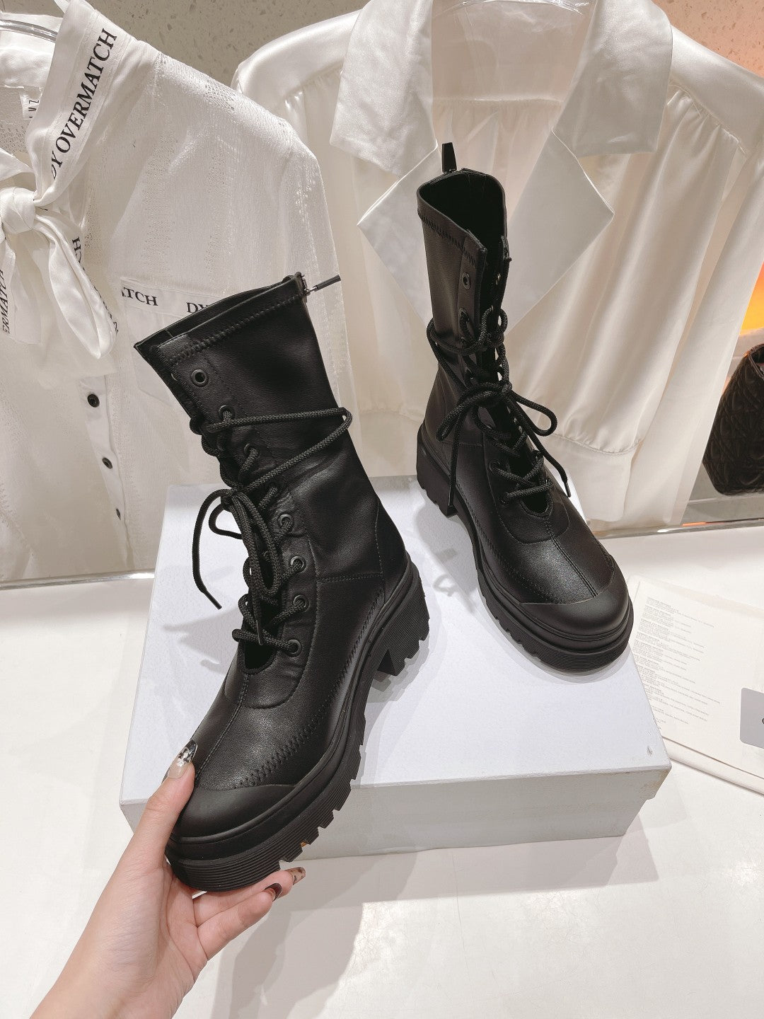 Luxury Shoes - DIR - 1022