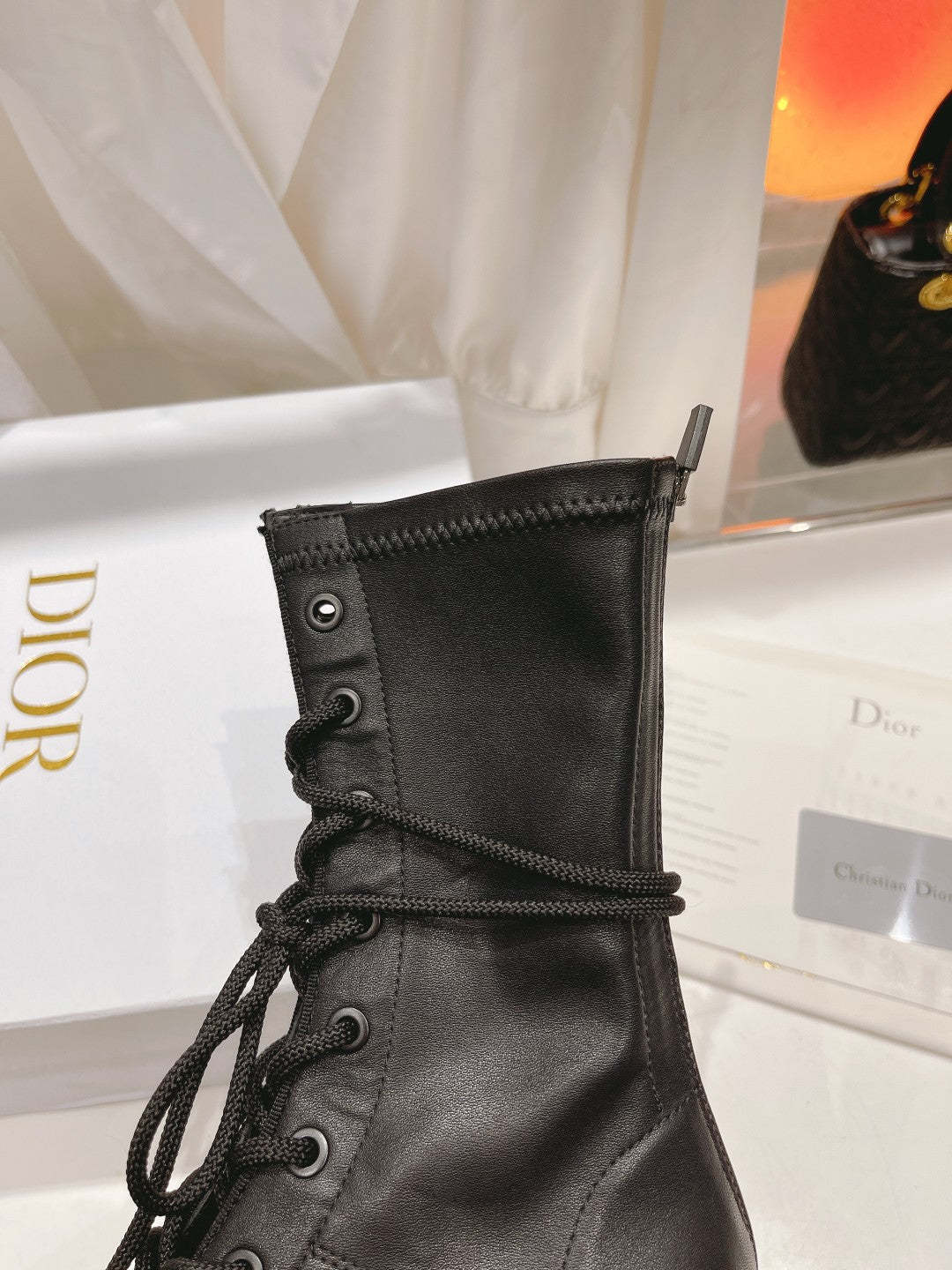 Luxury Shoes - DIR - 1022