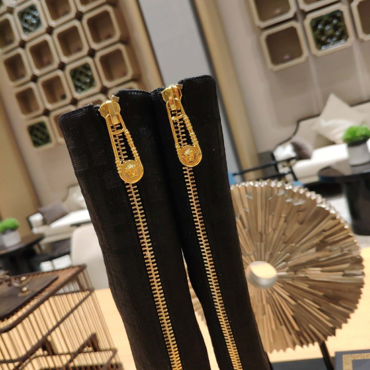 Luxury Shoes - FED - 450