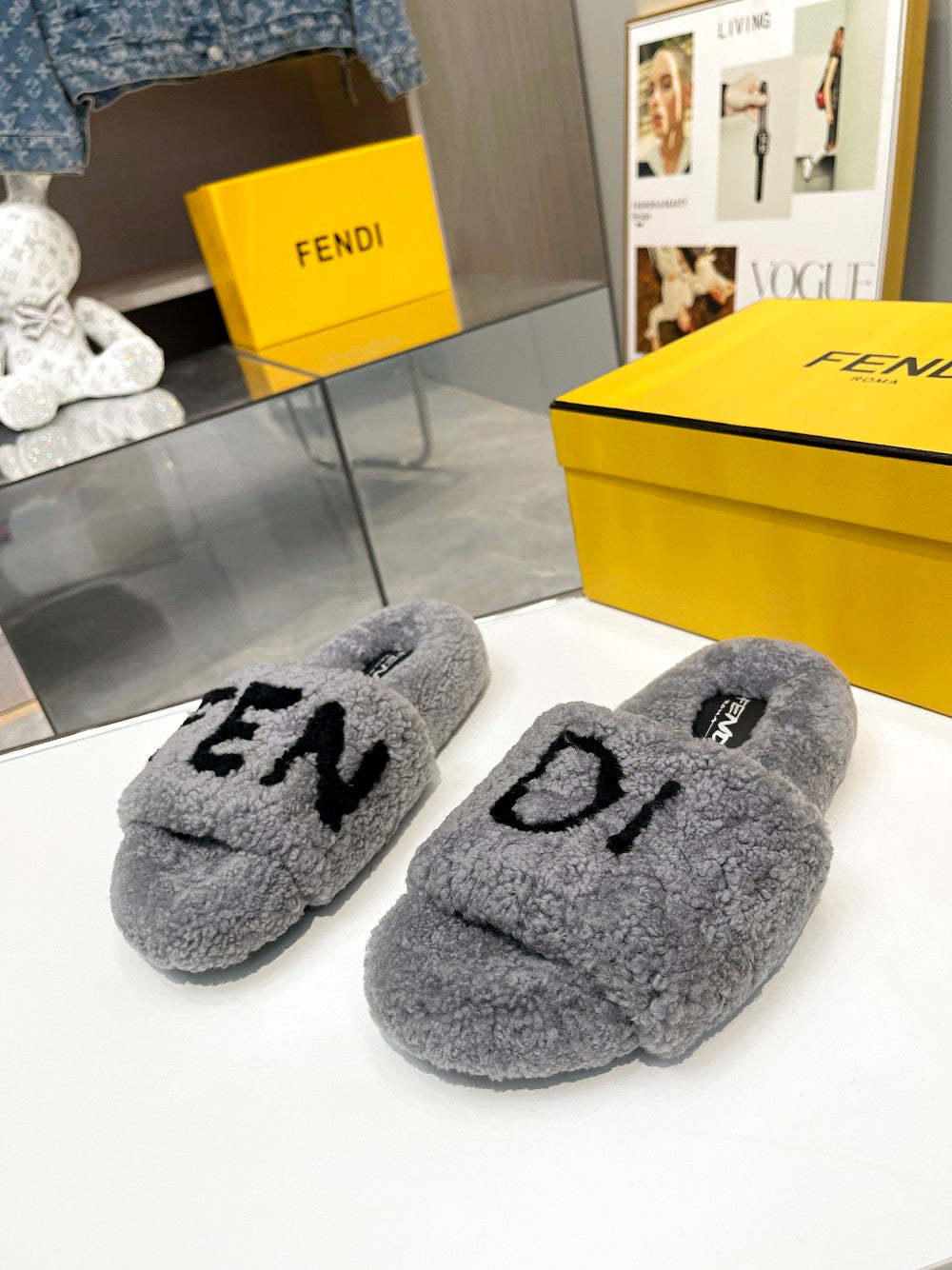 Luxury Shoes - FED - 373