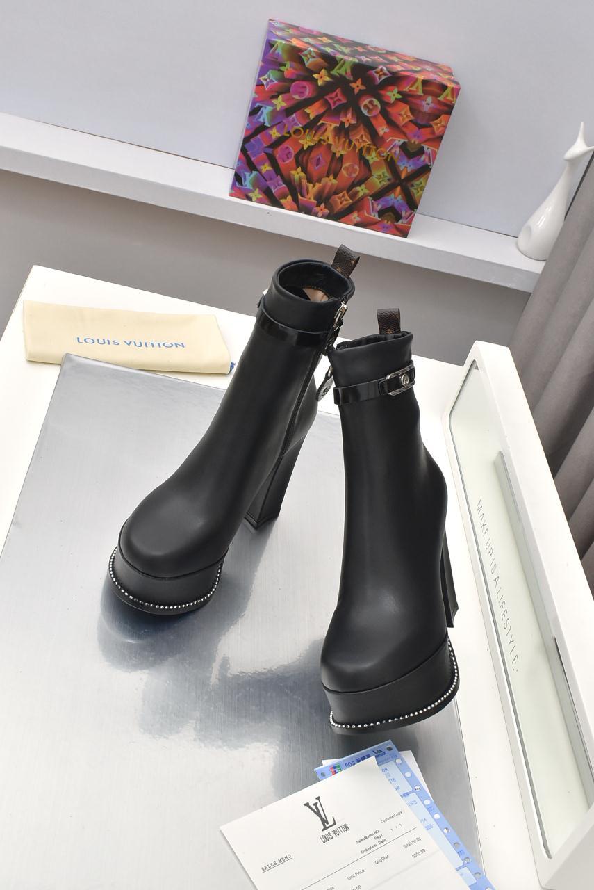 Luxury Shoes - LU-V - 528