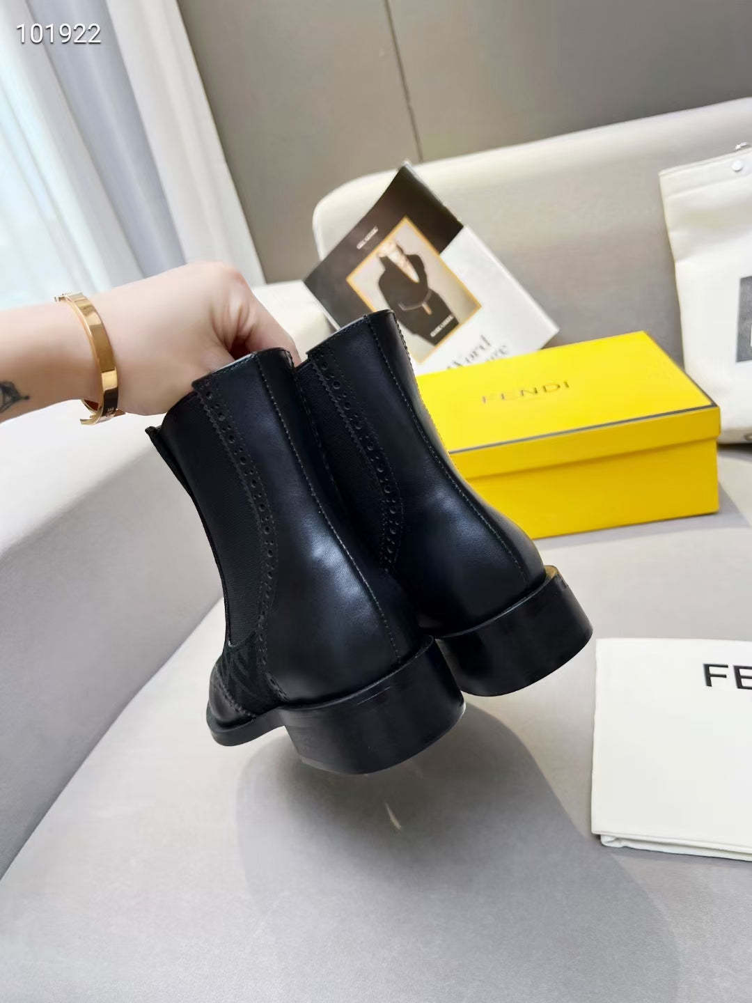Luxury Shoes - FED - 316