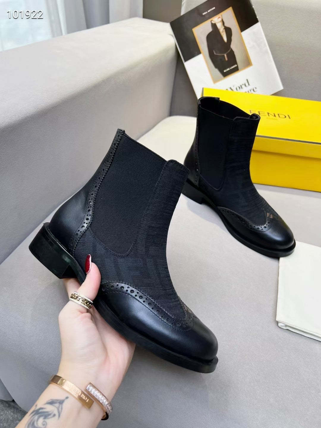 Luxury Shoes - FED - 316