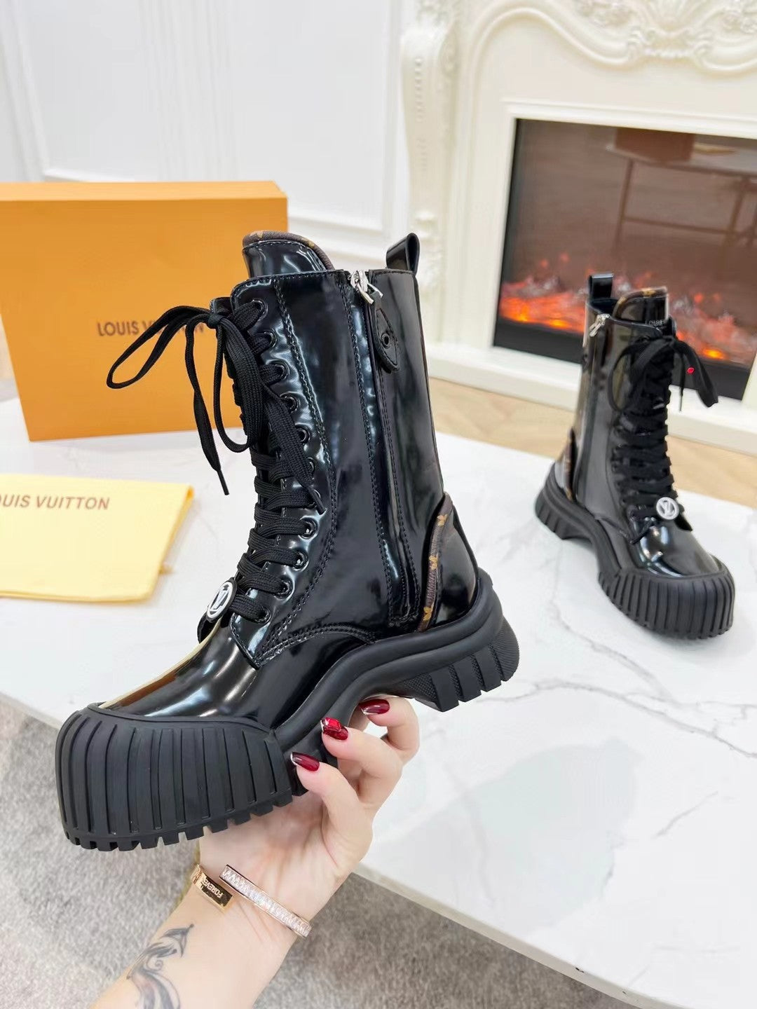 Luxury Shoes - LU-V - 463