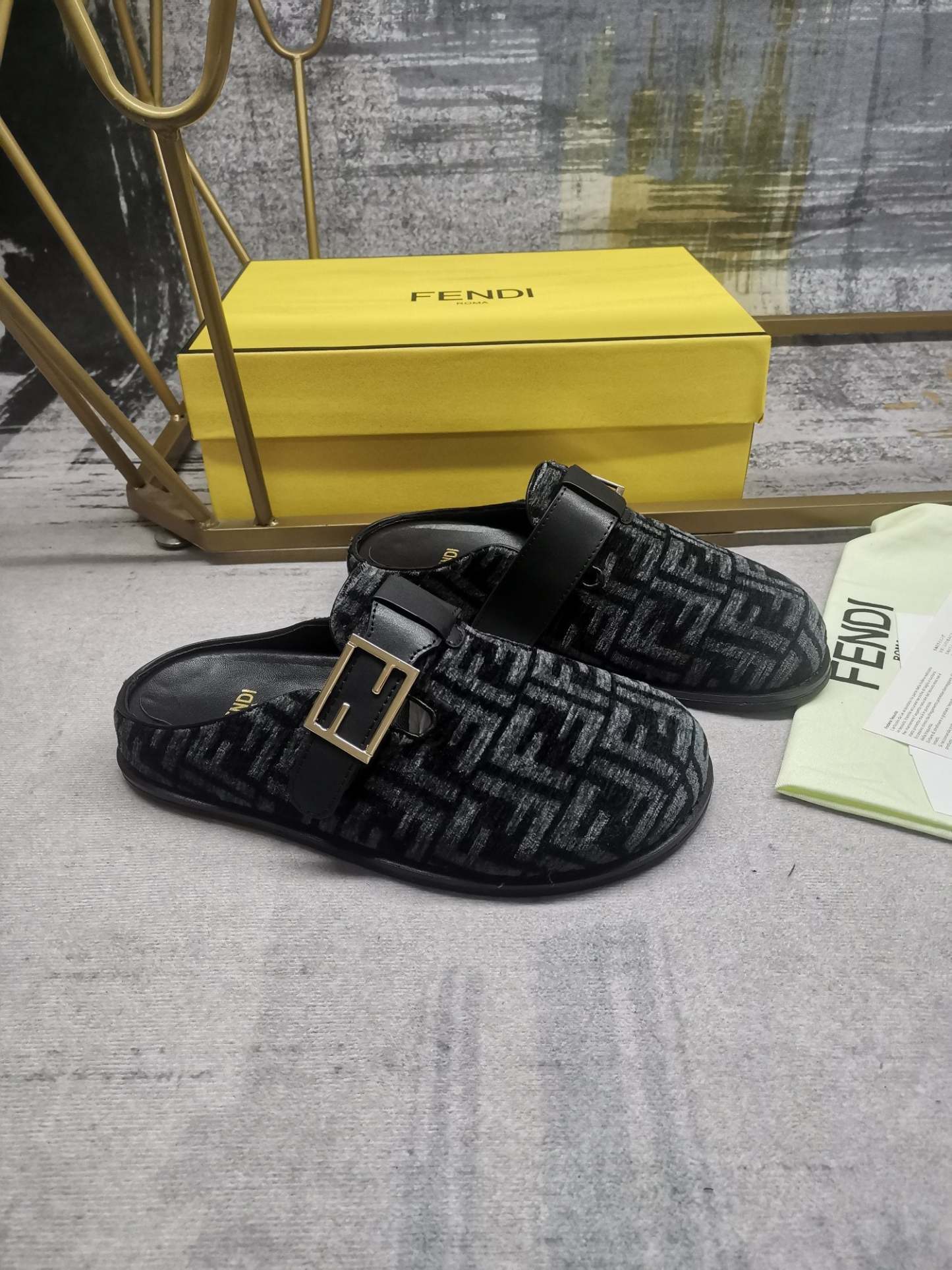 Luxury Shoes - FED - 017