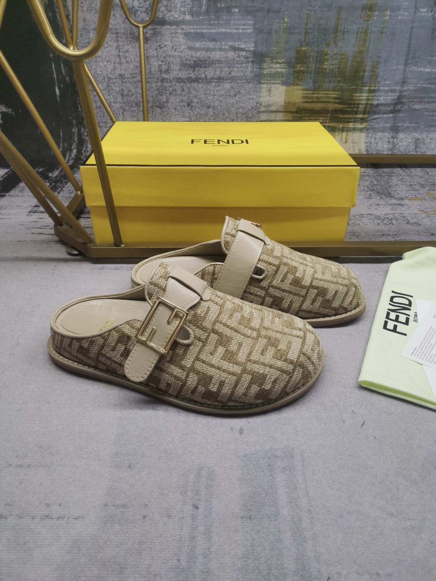 Luxury Shoes - FED - 019