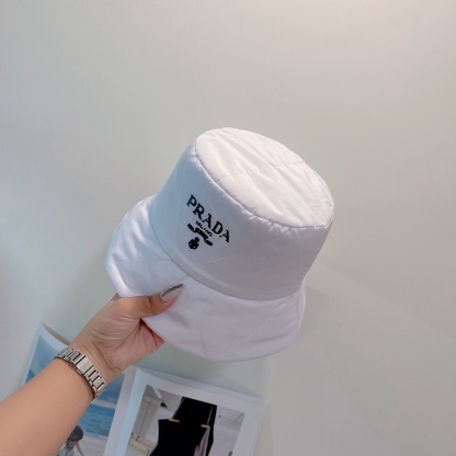 PD PADDED RENYLON BUCKET HAT WHITE