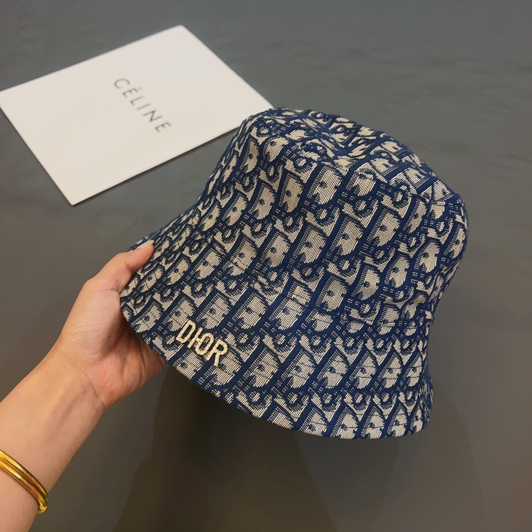 DOR OBLIQUE BUCKET HAT WITH DOR HARDWARE BLUE AND BEIGE