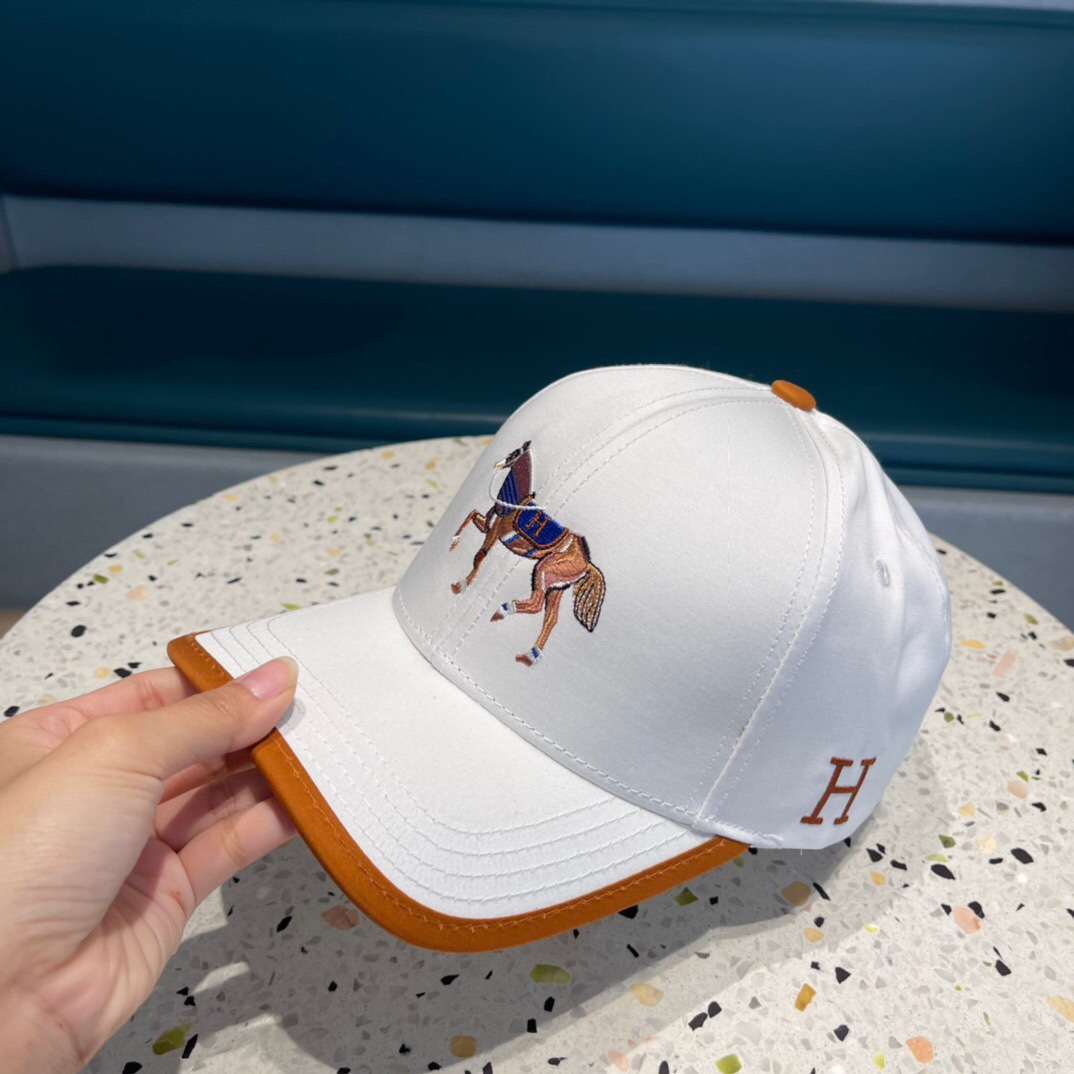 HM CANVAS BASEBALL CAP HORSE HAT WHITE
