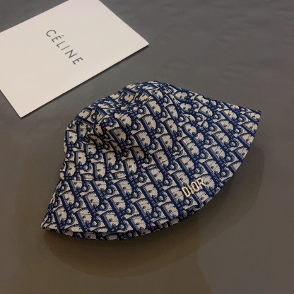 DOR OBLIQUE BUCKET HAT WITH DOR HARDWARE BLUE AND BEIGE