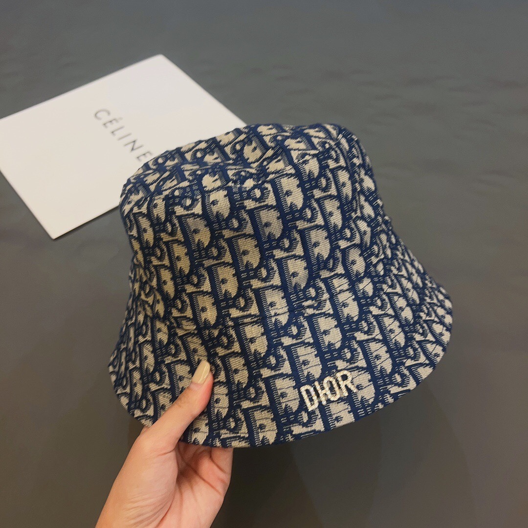 DOR OBLIQUE BUCKET HAT WITH DOR HARDWARE BLUE AND BEIGE
