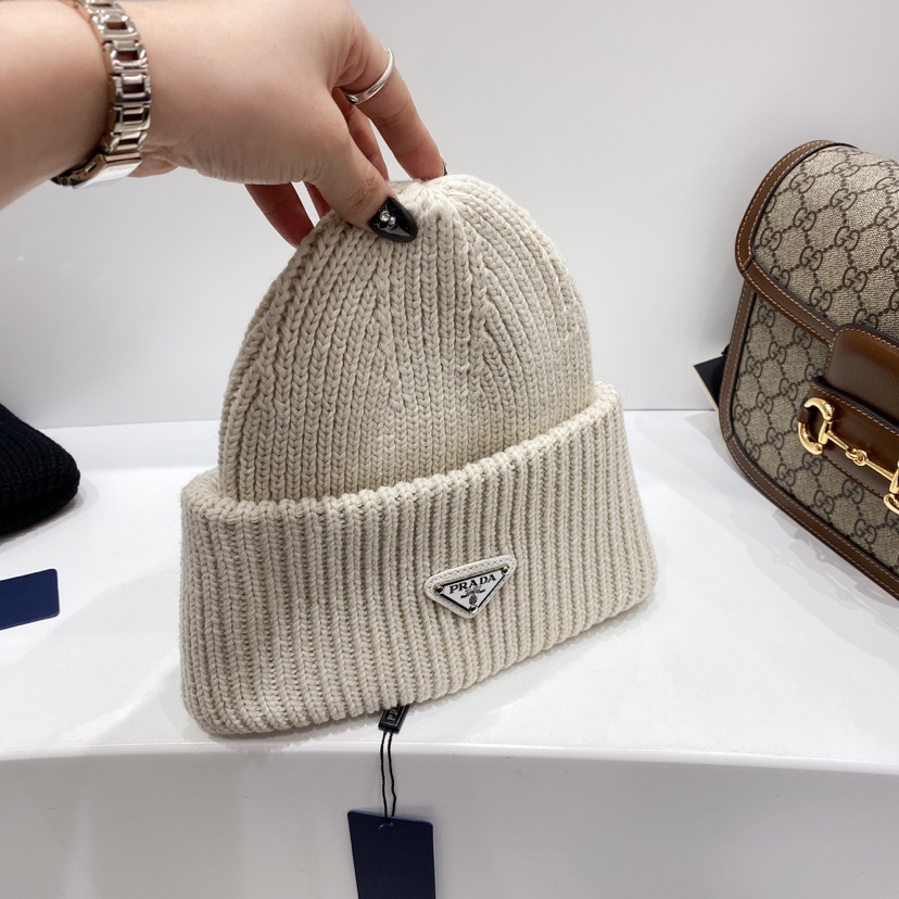 PD WOOL AND CASHMERE BEANIE SLIVER CREAM