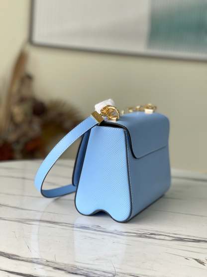 LV Twist MM Monogram Flower Bleu Nuage Blue For Women,  Shoulder And Crossbody Bags 9.1in/23cm LV M59627