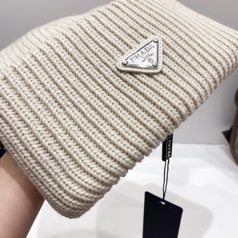 PD WOOL AND CASHMERE BEANIE SLIVER CREAM