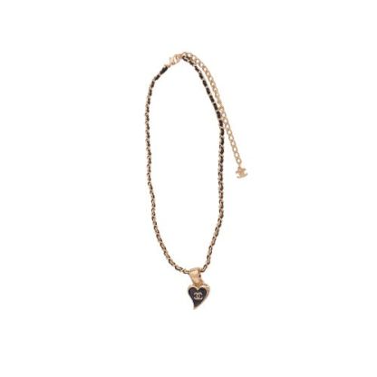 CC DOMESTIC NECKLACE GOLD METAL AND BLACK HEART