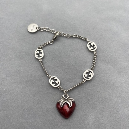 GG GG STRAWBERRY SILVER CHARM BRACELET