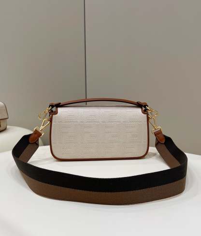 FI Baguette White For Women, Women&#8217; Handbags, Shoulder And Crossbody Bags 10.6in/27cm FF 8BR600