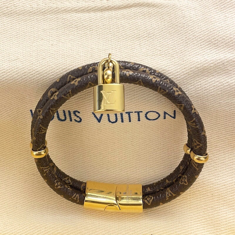 LV KEEP IT TWICE BRACELET M8109E