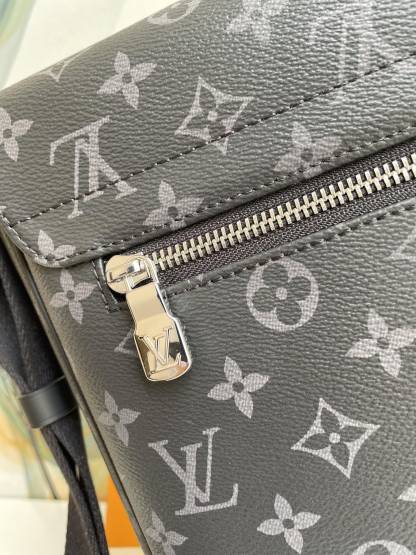 LV District MM Monogram Eclipse Canvas For Men, Bags, Shoulder And Crossbody Bags 12.2in/31cm LV M44001