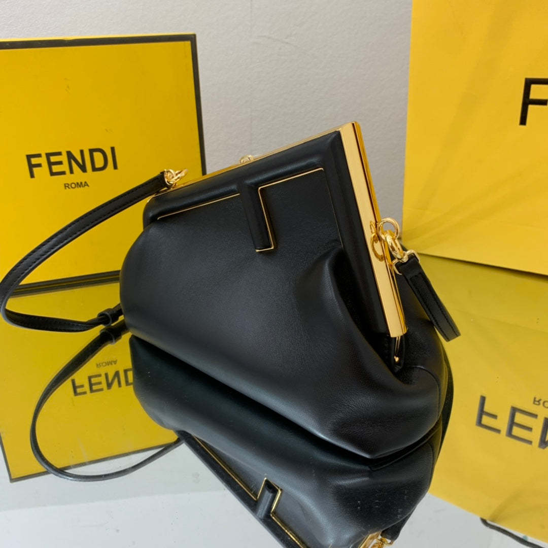 FI First Small Black For Women, Women&#8217;s HandBags, Shoulder And Crossbody Bags 10.2in/26cm FF 8BP129ABVEF0KUR