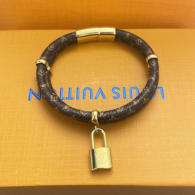 LV KEEP IT TWICE BRACELET M8109E