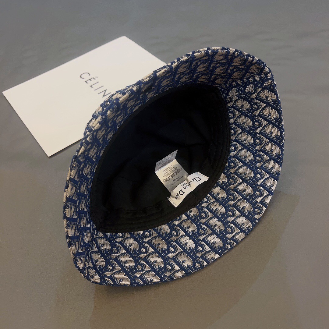 DOR OBLIQUE BUCKET HAT WITH DOR HARDWARE BLUE AND BEIGE
